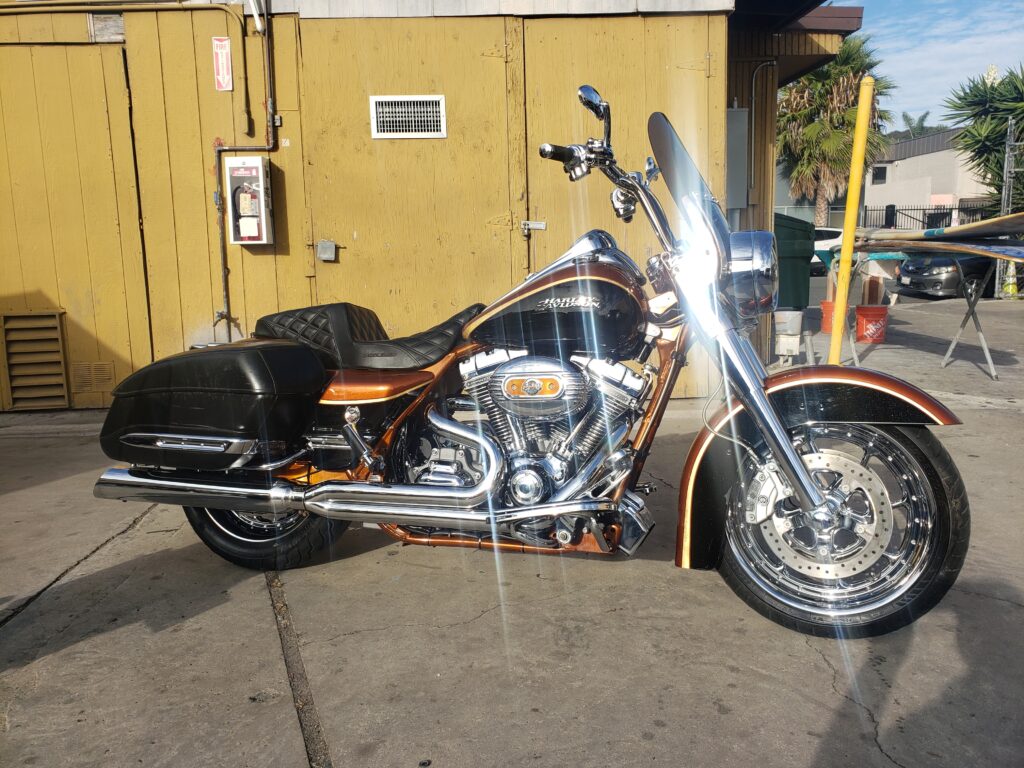 Road King 105th Anniversary edition for sale